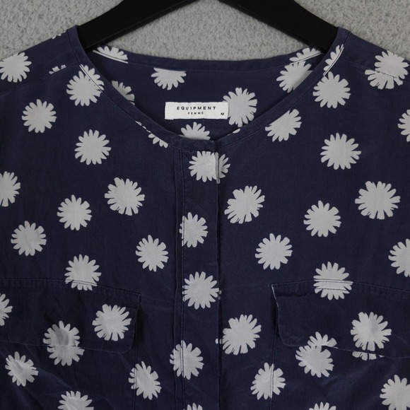 Equipment Shirt Womens Medium Blue White Floral Lynn Daisy Silk Button Up Blouse - Picture 8 of 12